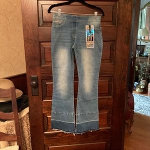 Coco + Carmen OMG Wide Leg Pull-on Jeans Size Medium (8-10)